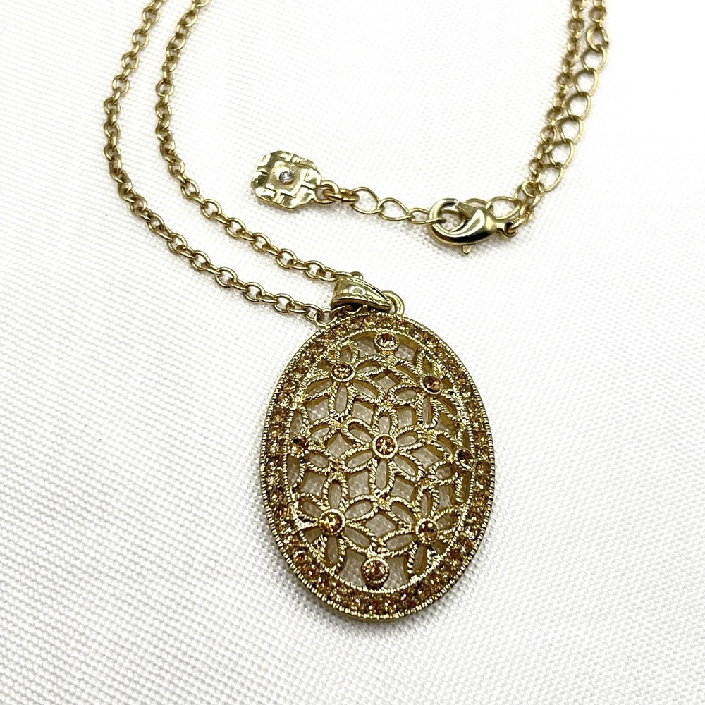 Vintage Monet Necklace Rhinestone Openwork Floral Pendant Gold‎ Tone Signed 17"